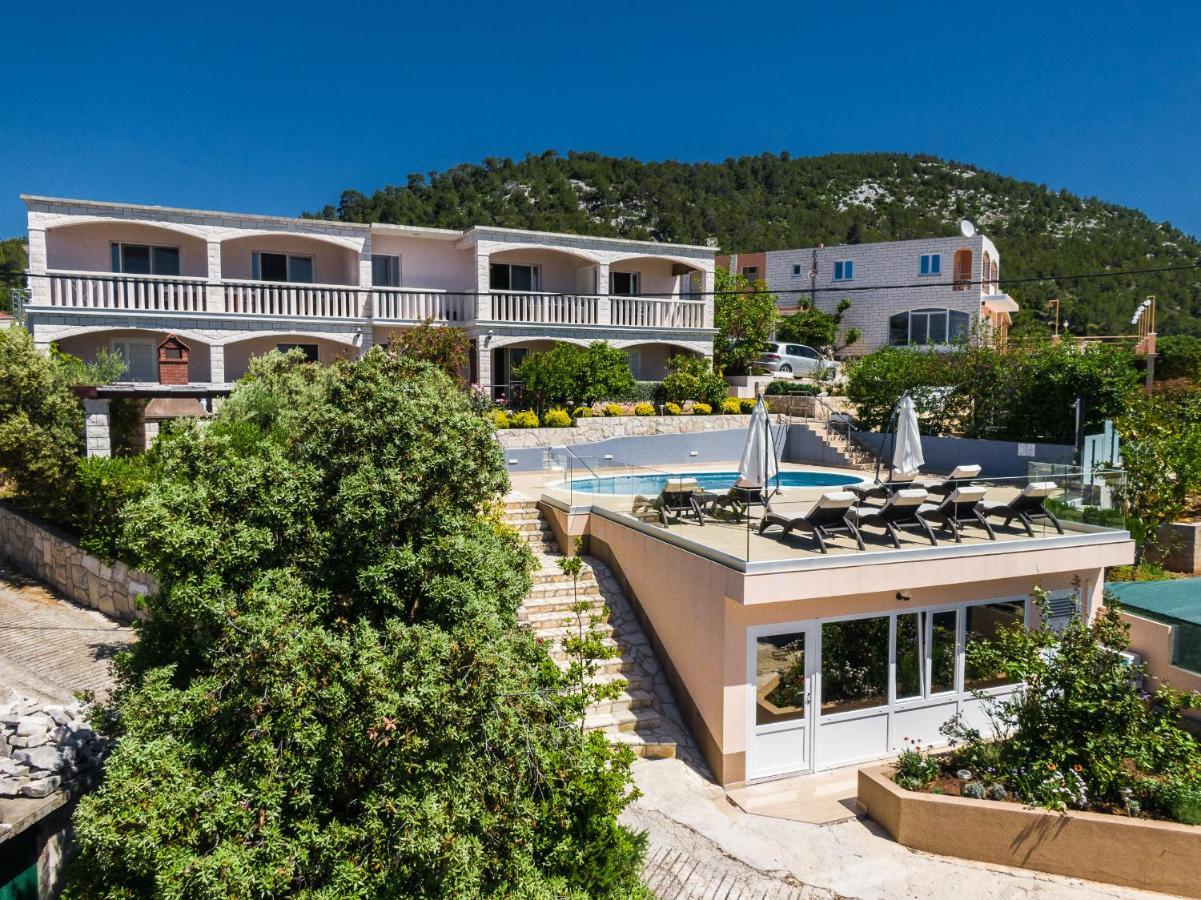 Apartments Separovic Прижба Екстериор снимка