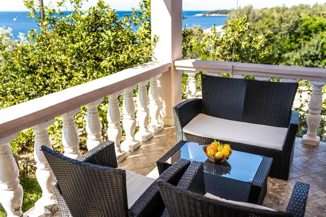 Apartments Separovic Прижба Екстериор снимка