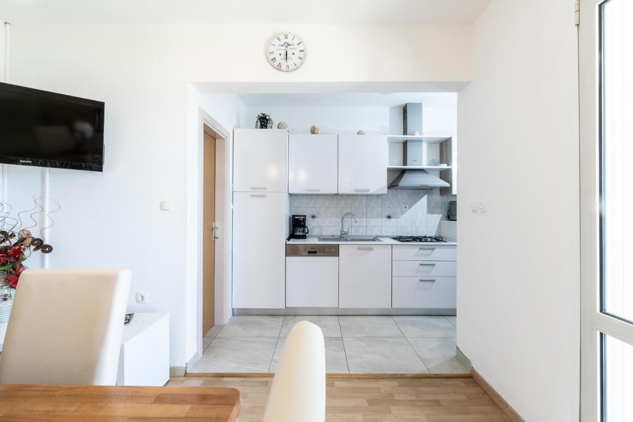 Apartments Separovic Прижба Екстериор снимка