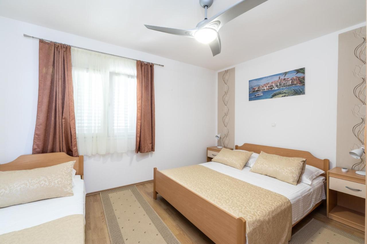 Apartments Separovic Прижба Екстериор снимка