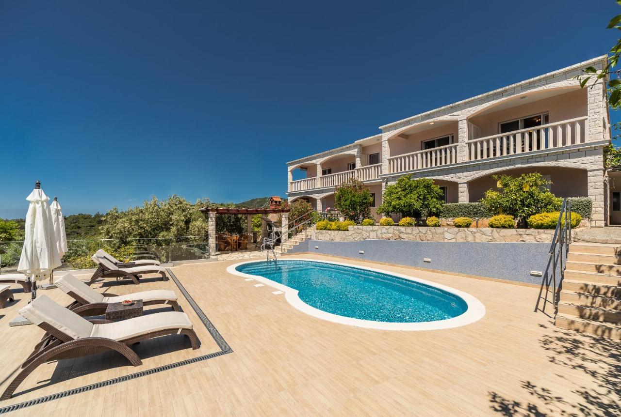 Apartments Separovic Прижба Екстериор снимка