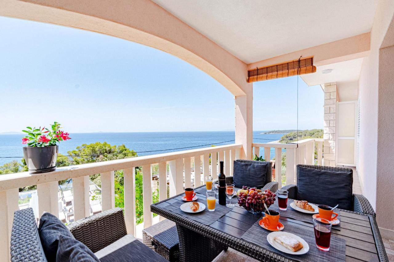 Apartments Separovic Прижба Екстериор снимка